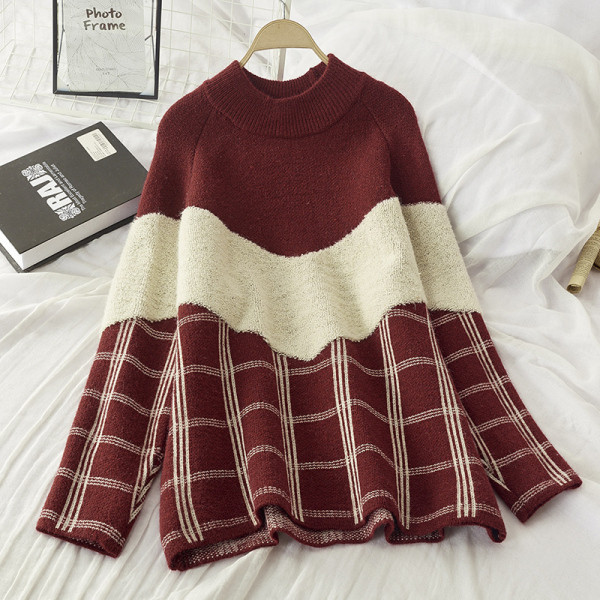 Női téli kockás pulóver kerek nyakkivágással, szürke, fekete és piros színben