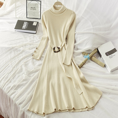 Női hajtogatott ruha pólógallérral és derékövvel, fekete, fehér, barna és szürke színben