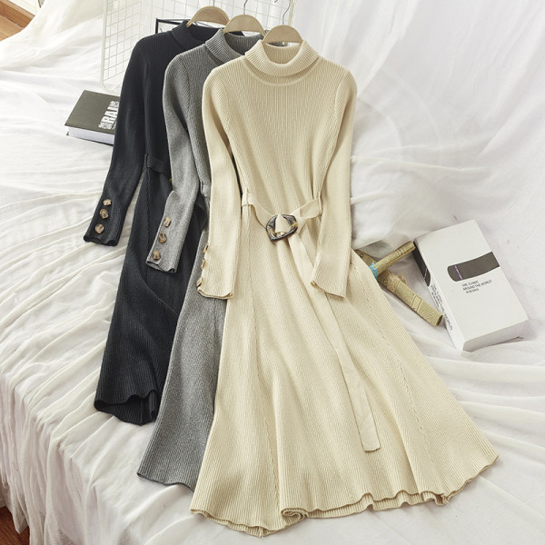 Női hajtogatott ruha pólógallérral és derékövvel, fekete, fehér, barna és szürke színben