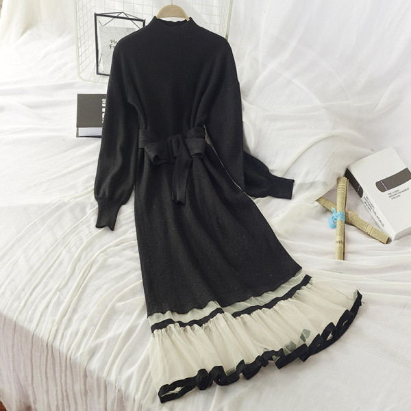 Modern női téli ruha derékövvel és tüll fekete, barna és fehér színekben