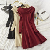 Rochie de dama toamna-iarna cu decolteu barca in rosu, negru si bej