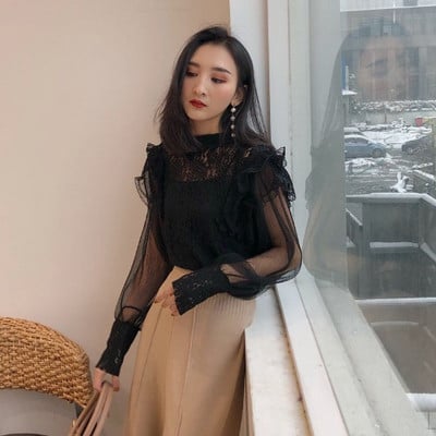 Modern csipke női blúz fekete-fehér tüll fürtökkel és ujjakkal