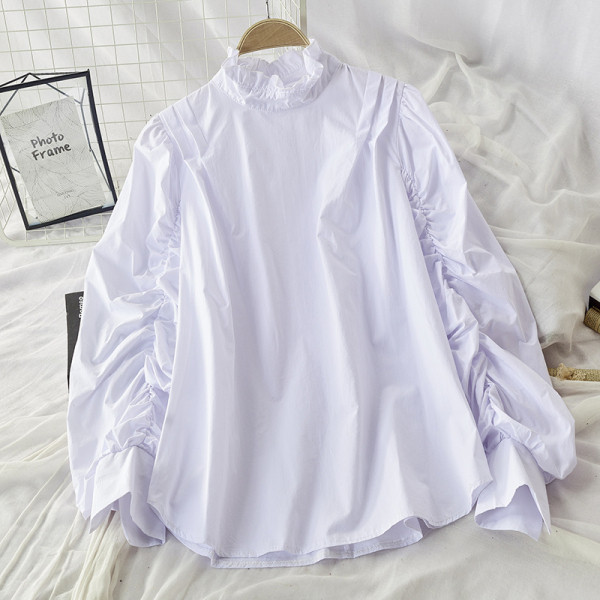 Cămașă modernă de damă cu mâneci strânse în verde, alb și negru