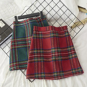 Καρό γυναικεία χειμερινή φούστα με ψηλή μέση σε κόκκινο και πράσινο χρώμα