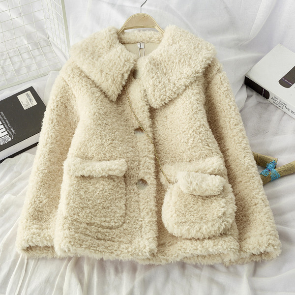 Fehér, zöld, narancs és bézs színű női télikabát zsebekkel