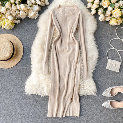 Retro stílusú női ruha hosszú ujjal, cipzárral több színben