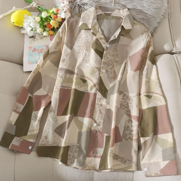 Lezser női ing gombokkal és klasszikus gallérral, két színben