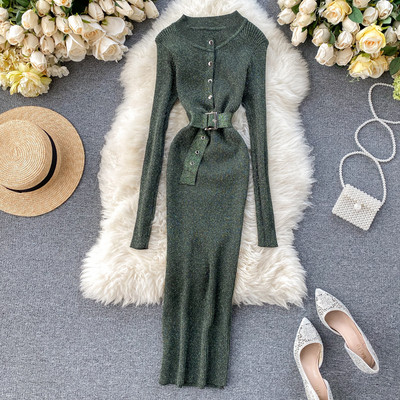 Modern női ruha hat színben, gombokkal és övvel