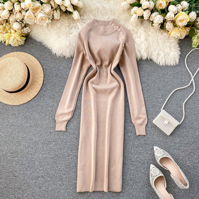 Hosszú női ruha magas gallérral és gombokkal, hat színben