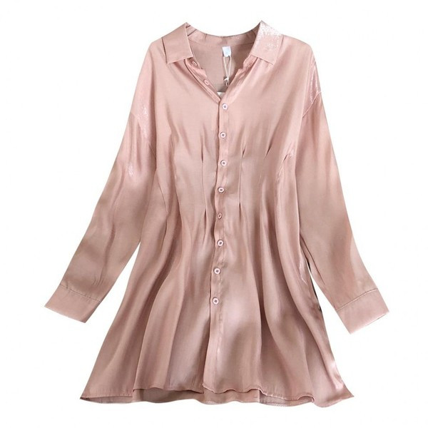 Modern női hosszú ing, derekán gombokkal és megkötővel, fekete, fehér és rózsaszín színben
