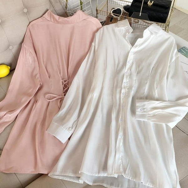 Modern női hosszú ing, derekán gombokkal és megkötővel, fekete, fehér és rózsaszín színben