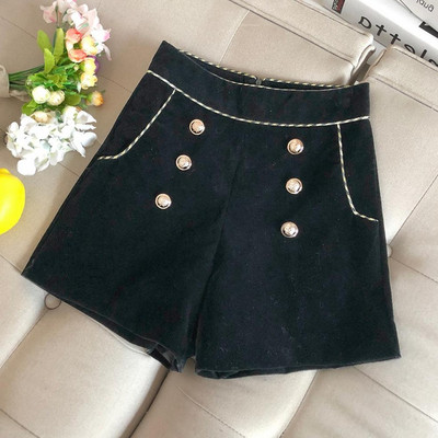 Модерни дамски къси панталони от кадифе с висока талия и копчета в черен цвят