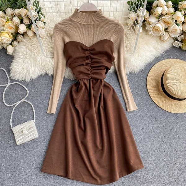 Modern női ruha magas gallérral kiszabott modellel barna, fekete és bézs színben