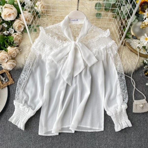 Modern női ing szalaggal és csipkével zöld, fehér és fekete színben