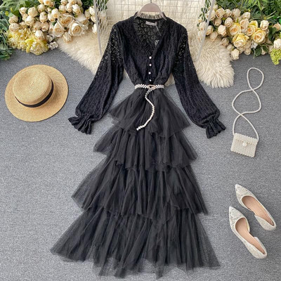 Modern női ruha hosszú ujjal, tüll bézs és fekete színben