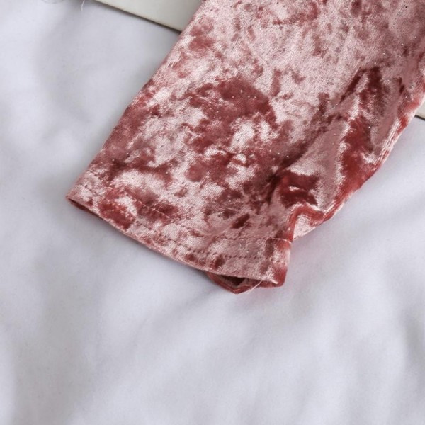 Bluză de damă modernă cu dantelă și mâneci lungi de catifea în roz, bej, alb și negru