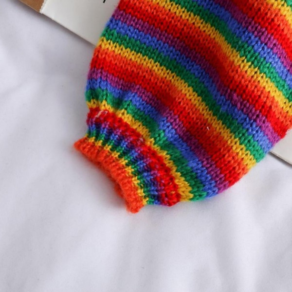 Modern női virágos pulóver ovális nyakkivágással és hosszú ujjakkal