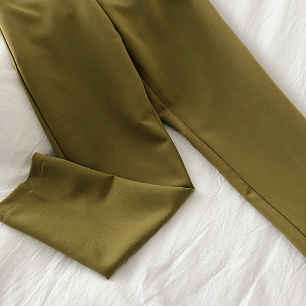 Divatos női nadrág bézs, zöld, barna és fekete színben, övvel és magas derékkal