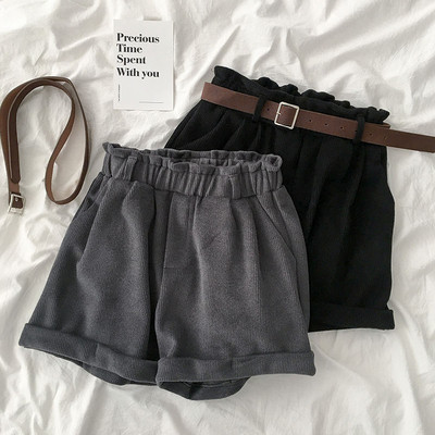 Къси дамски панталони в черен и сив цвят с висока талия и джобове