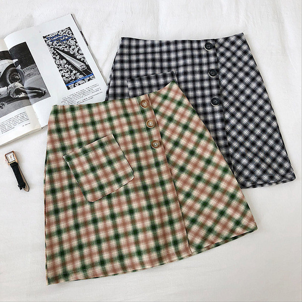 Fusta dama in carouri negru, bej si verde cu talie inalta si linie A