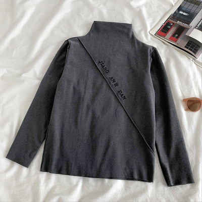 Retro stílusú női blúz öt színben, alacsony gallérral és hosszú ujjal