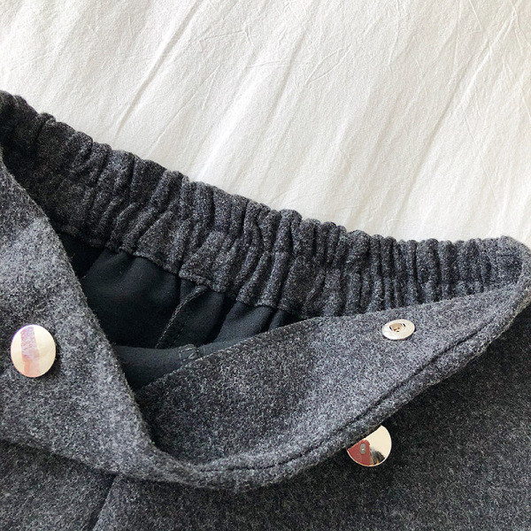 Női rövidnadrág széles modell szürke színben, magas derékkal