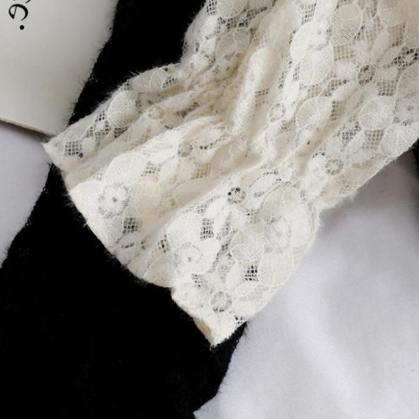 Modern női ing csipkével és gombokkal fehér, fekete és bézs színben