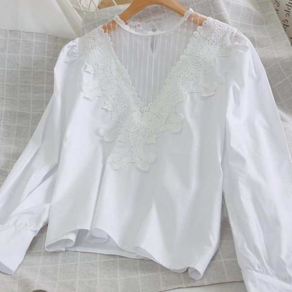 Bluză de damă modernă cu dantelă și mâneci lungi în alb și negru