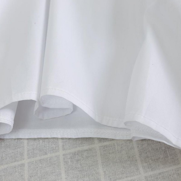 Bluză de damă modernă cu dantelă și mâneci lungi în alb și negru