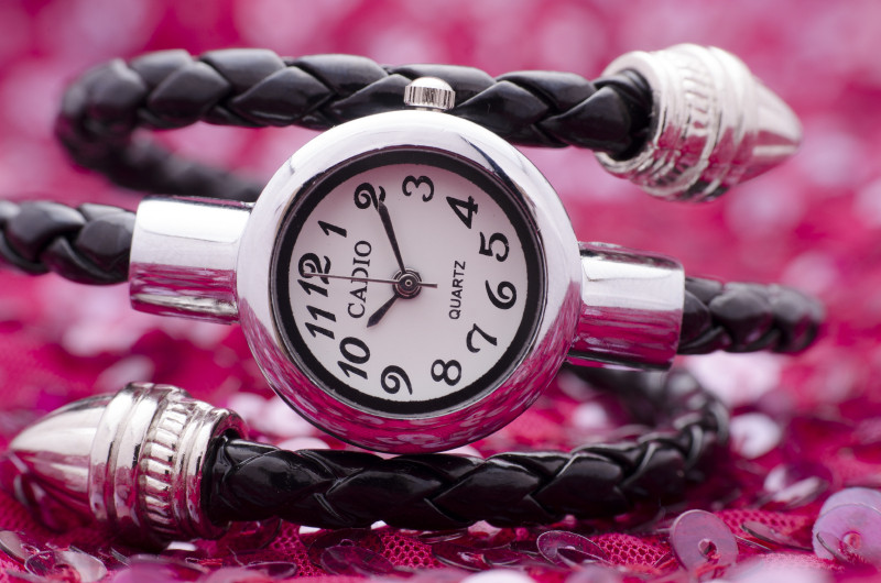 Дамски черен часовник Cadio