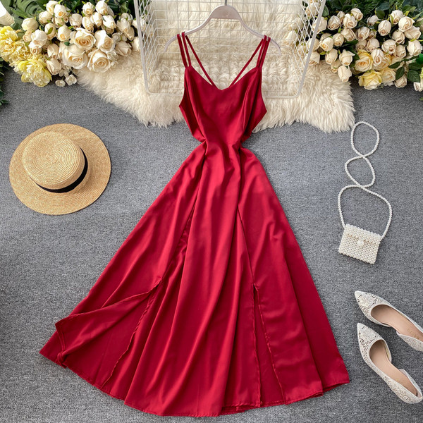 Rochie lunga de dama in cinci culori cu bretele subtiri si decolteu in V