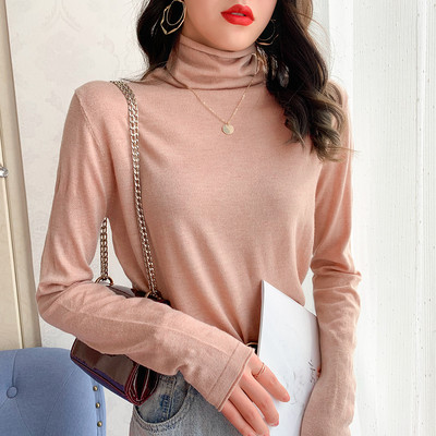 Modern női blúz vékony kötésből, magas gallérral és hosszú ujjú, különböző színekben