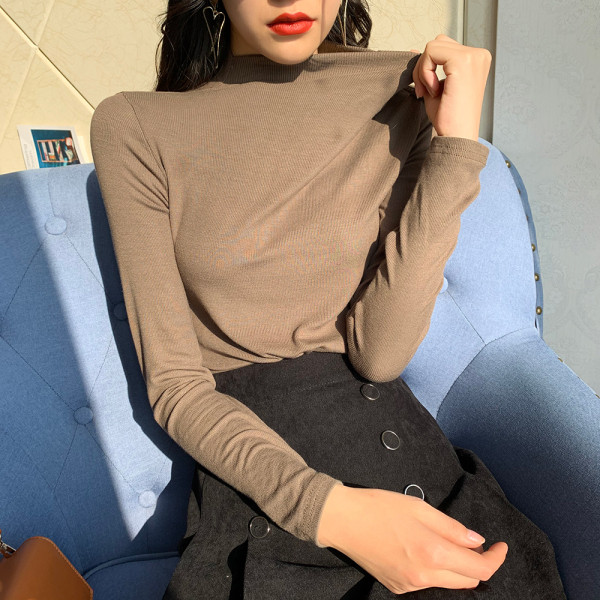 Lezser női blúz hosszú ujjal, magas gallérral letisztult modellel több színben