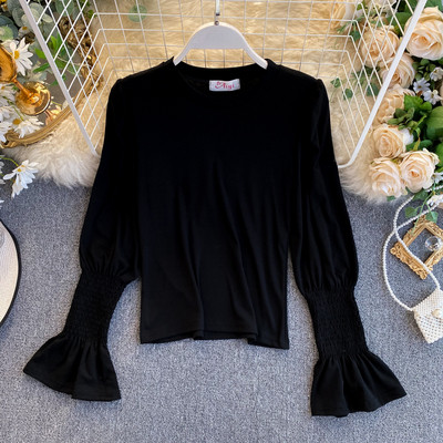 Modern női blúz öt színben, kerek nyakkivágással és széles ujjakkal