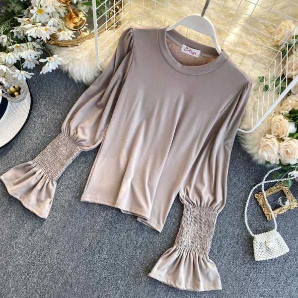 Modern női blúz öt színben, kerek nyakkivágással és széles ujjakkal