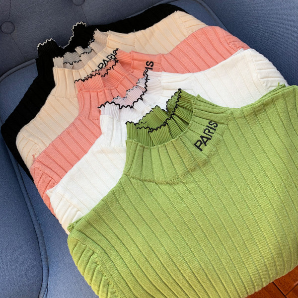 Pulover de dama modern cu guler inalt si inscriptie in mai multe culori