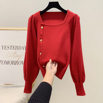 Modern női pulóver négyzet alakú nyakkivágással és gombokkal több színben