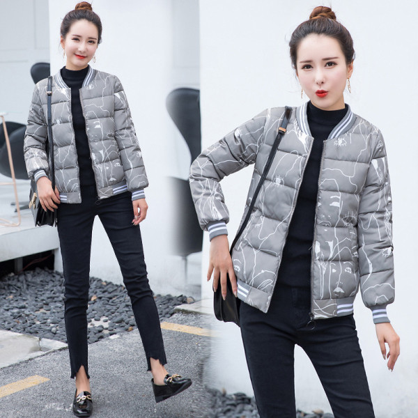 Geaca de dama toamna-iarna cu motiv colorat in negru, rosu, gri si alb