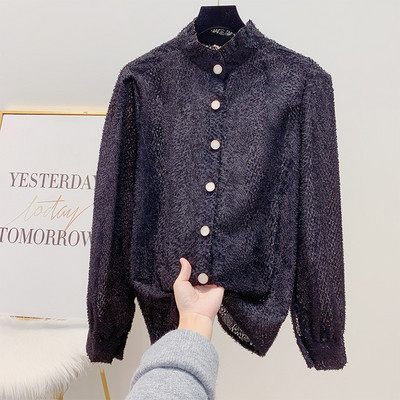 Modern női ing gombokkal és széles ujjú fehér, bézs és fekete színben