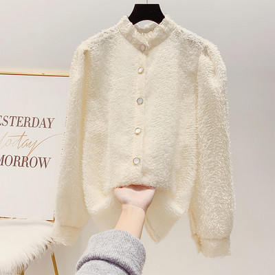 Modern női ing gombokkal és széles ujjú fehér, bézs és fekete színben