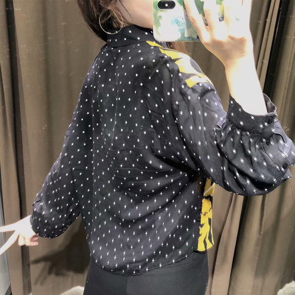 Rövid, modern ing klasszikus modell kék színben, rátéttel