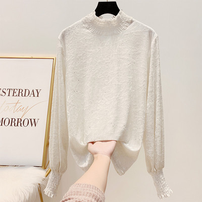 Μοντέρνα γυναικεία μπλούζα με ψηλό κολάρο και μακρύ μανίκι - ευρύ μοτίβο σε μαύρο, λευκό και ροζ χρώμα