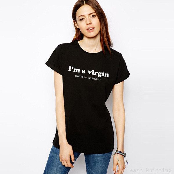 Lezser női póló kerek nyakkivágással, fekete-fehér felirattal