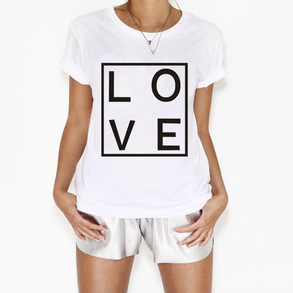 Γυναικείο καθημερινό μπλουζάκι με επιγραφή και στρογγυλό ντεκολτέ σε άσπρο χρώμα