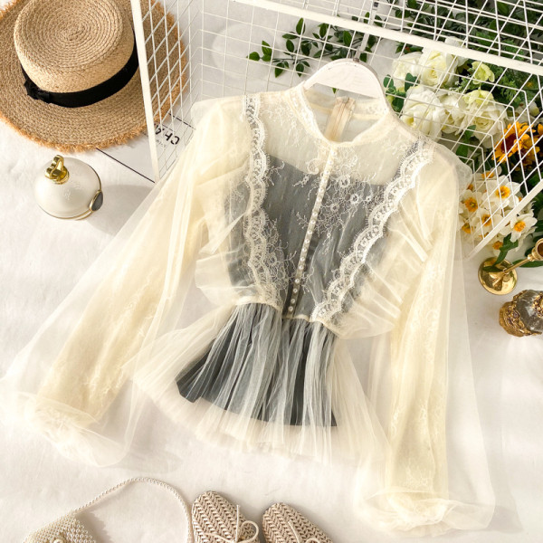 Modern női ing fehér, fekete és bézs színben, csipkével és tüllel