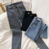 Női farmer kék, szürke és fekete színben Karcsú modell, magas derékkal