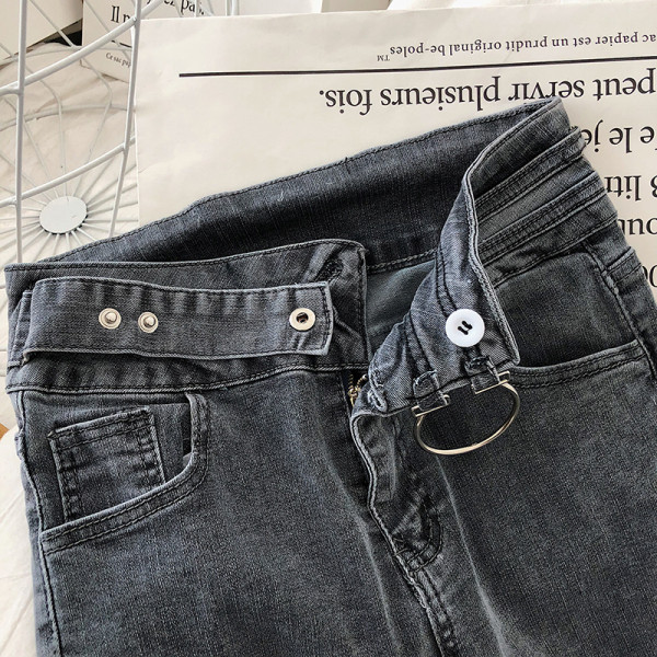 Női farmer kék, szürke és fekete színben Karcsú modell, magas derékkal