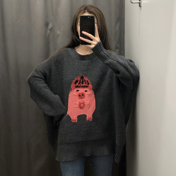 Pulover lung casual cu decolteu oval de culoare gri și aplicat