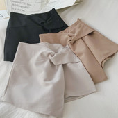 Modern női szoknya-nadrág fekete, bézs és barna színben, magas derékkal