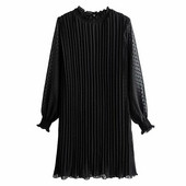 Modern rakott ruha egyenes modell tüll ujjú fekete színben